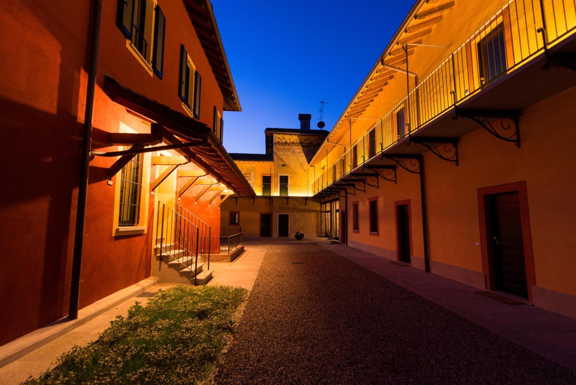 Agriturismo La Galizia Cuggiono Esterno foto